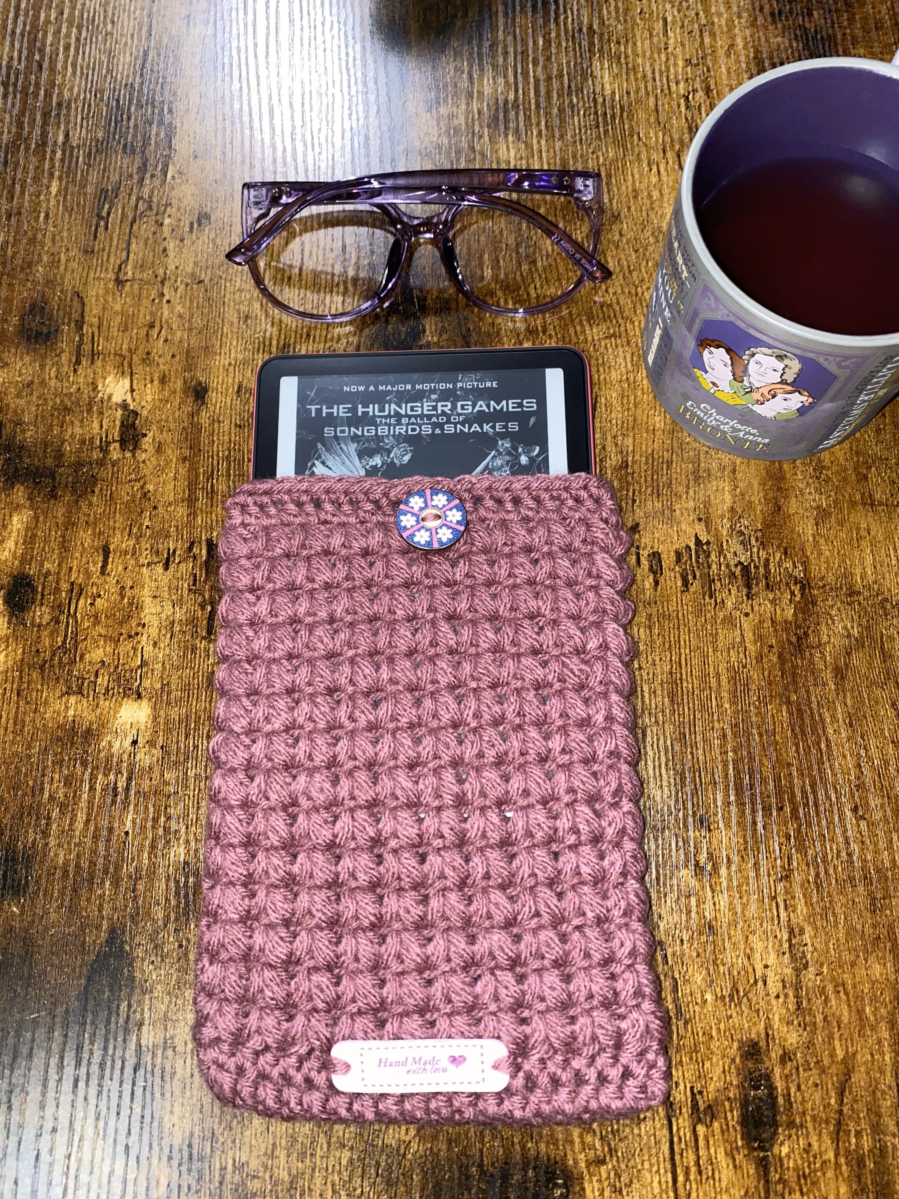 Dusty Rose Crochet Tablet E-Reader Book Sleeve