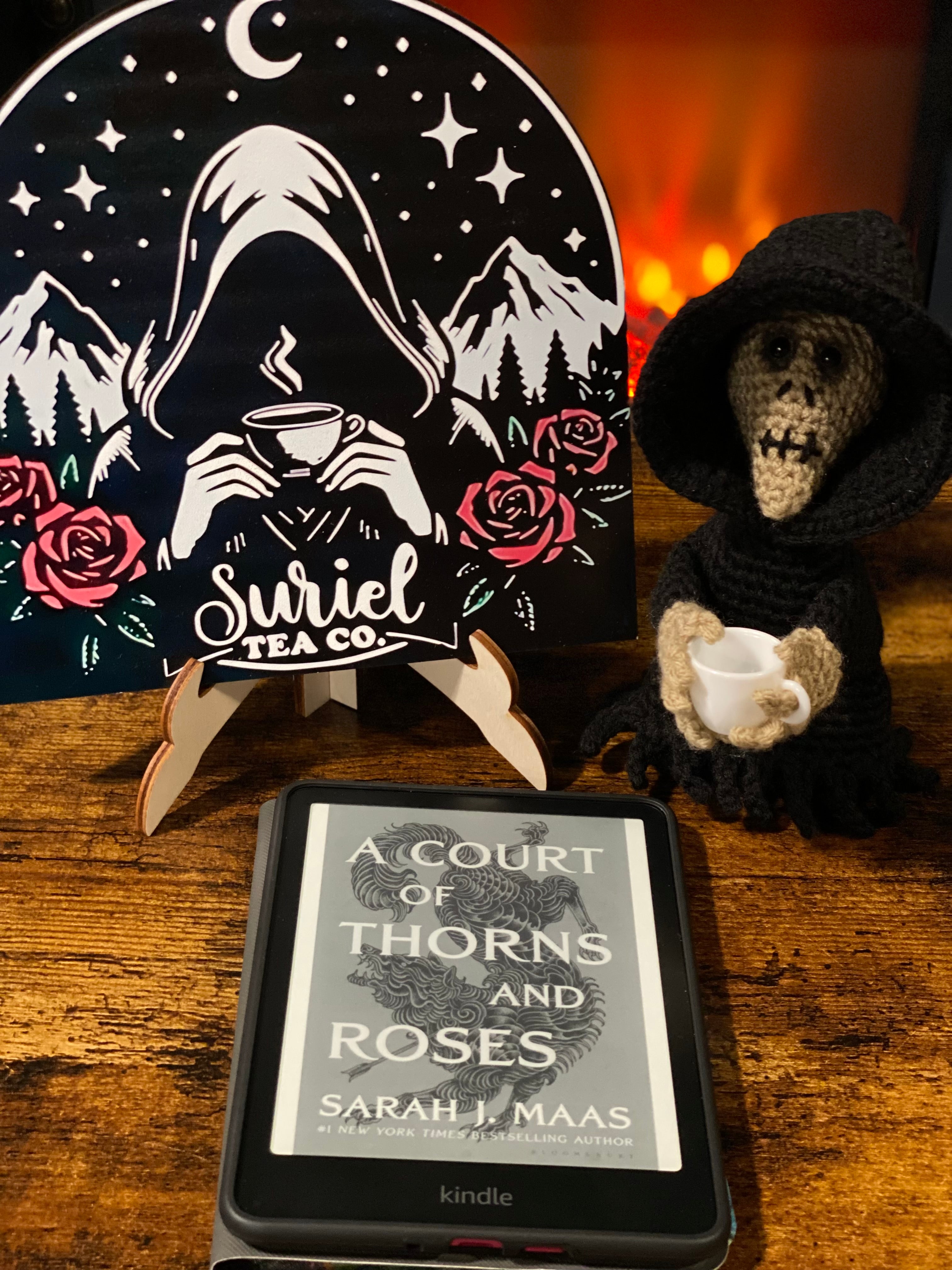 Grim Reaper Suriel Crochet Bookshelf Decoration